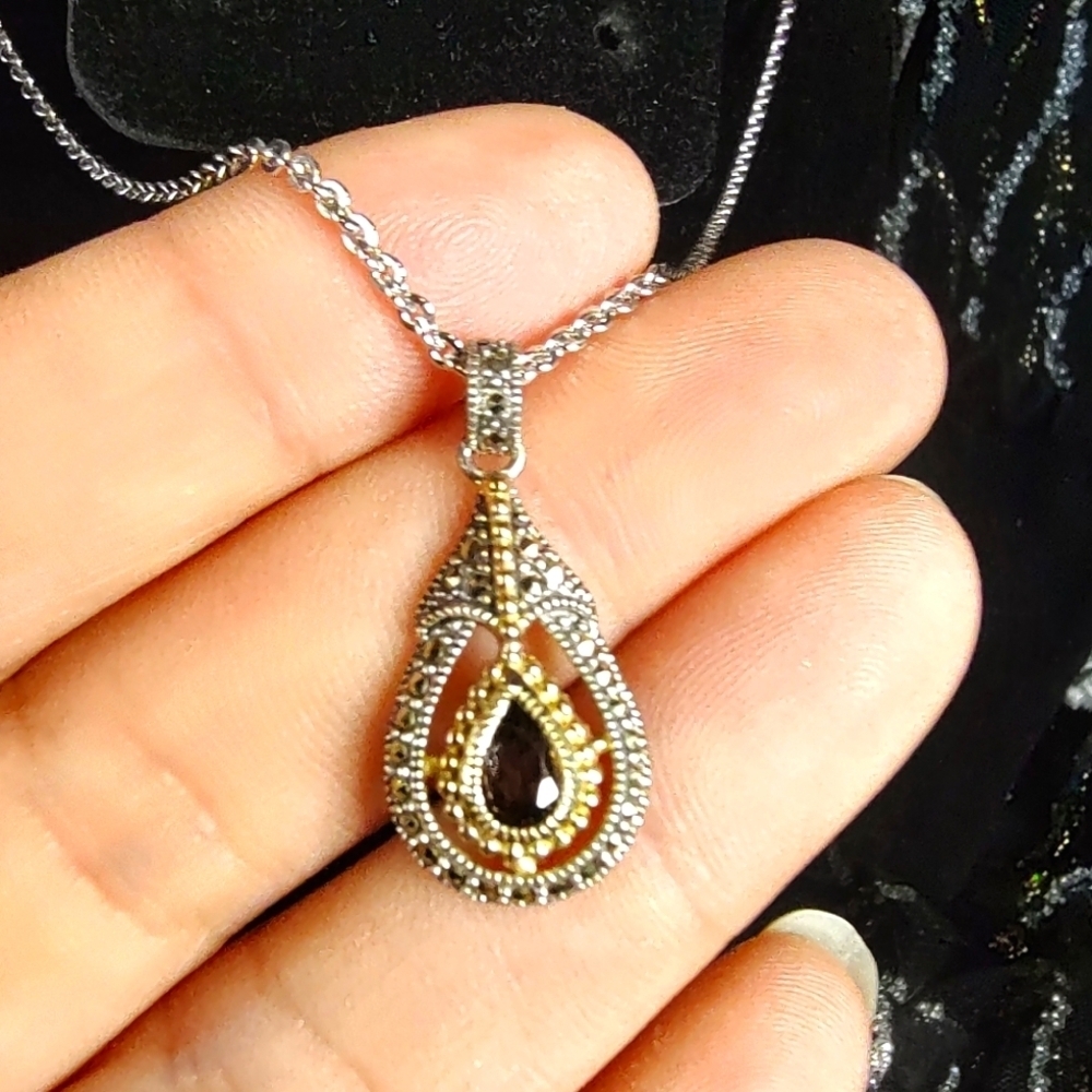 Judith Jack Two Toned Vintage Teardrop Pendant Necklace!